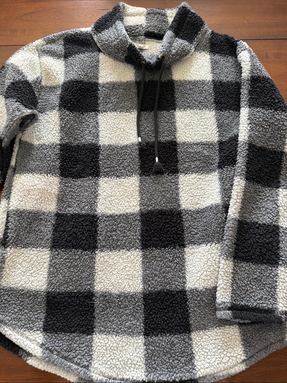 Women's Sherpa Pullover Hoodie - Gray Black Plaid Maurice's size L